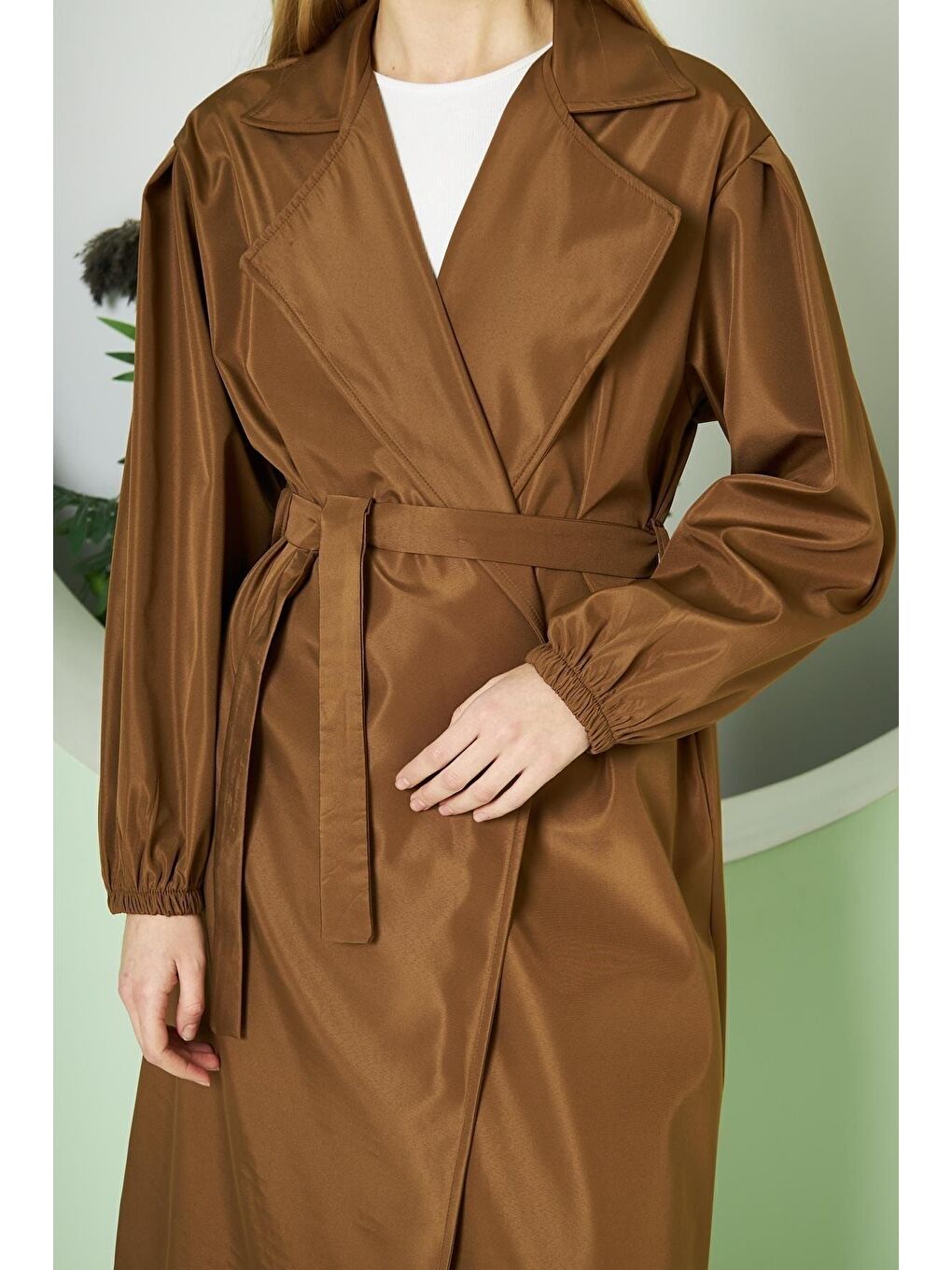 Kahverengi Kadın Belden Bağlamalı Balon Kol Trenç-1