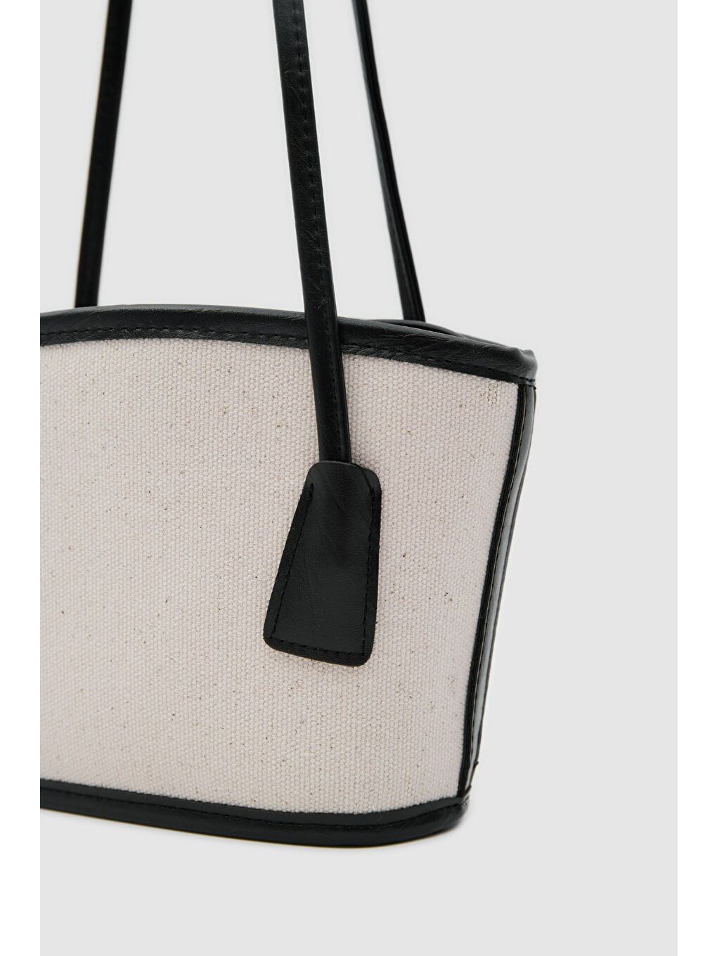 Padra Büzgülü Bucket Kanvas Çanta Siyah-5