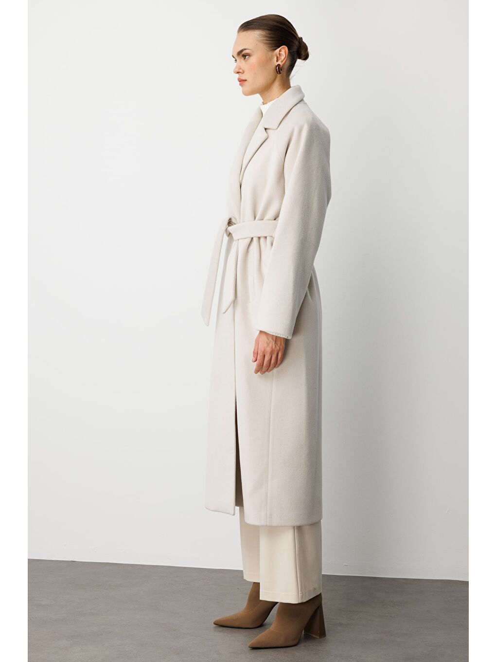 Bej Klasik Uzun Yünlü Ekru Kaşe Kaban-4