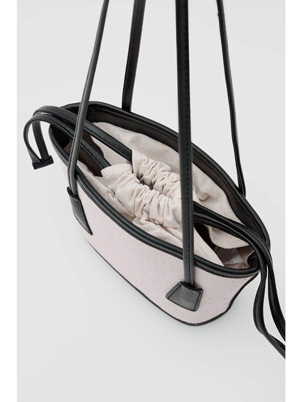 Padra Büzgülü Bucket Kanvas Çanta Siyah-6