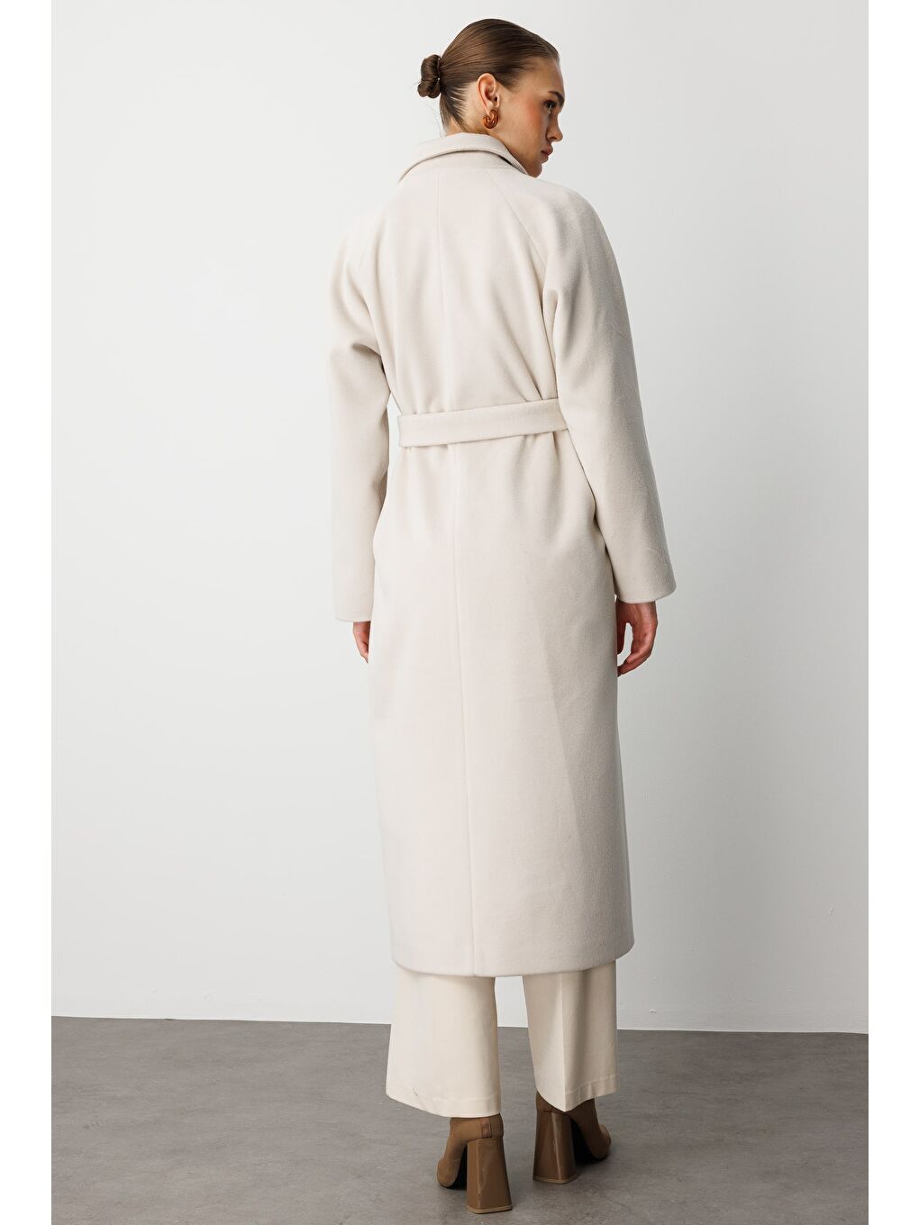 Bej Klasik Uzun Yünlü Ekru Kaşe Kaban-7