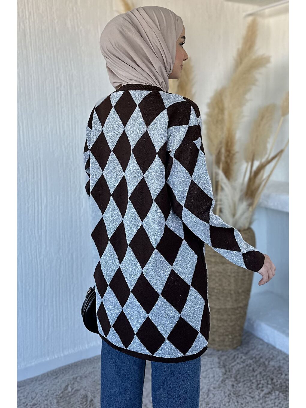 Kahverengi Desenli Simli Tesettür Triko Tunik-5