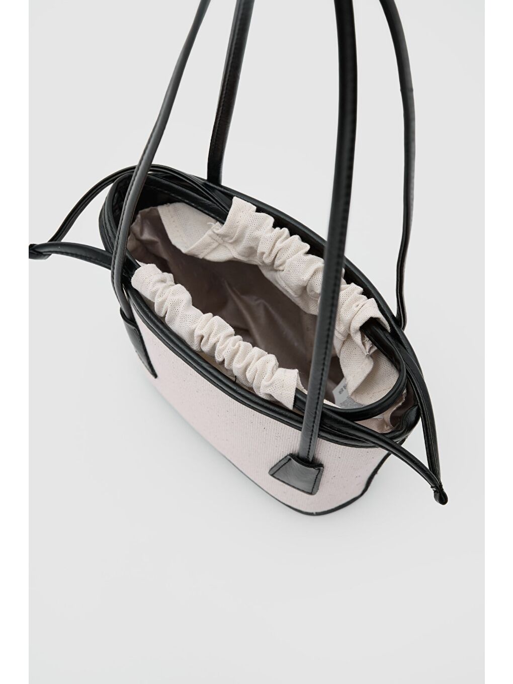 Padra Büzgülü Bucket Kanvas Çanta Siyah-7