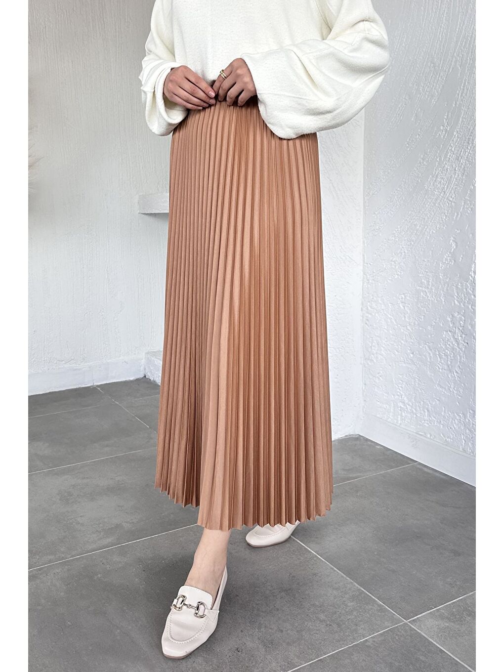 Ekru Bel Lastikli Pileli Tesettür Etek