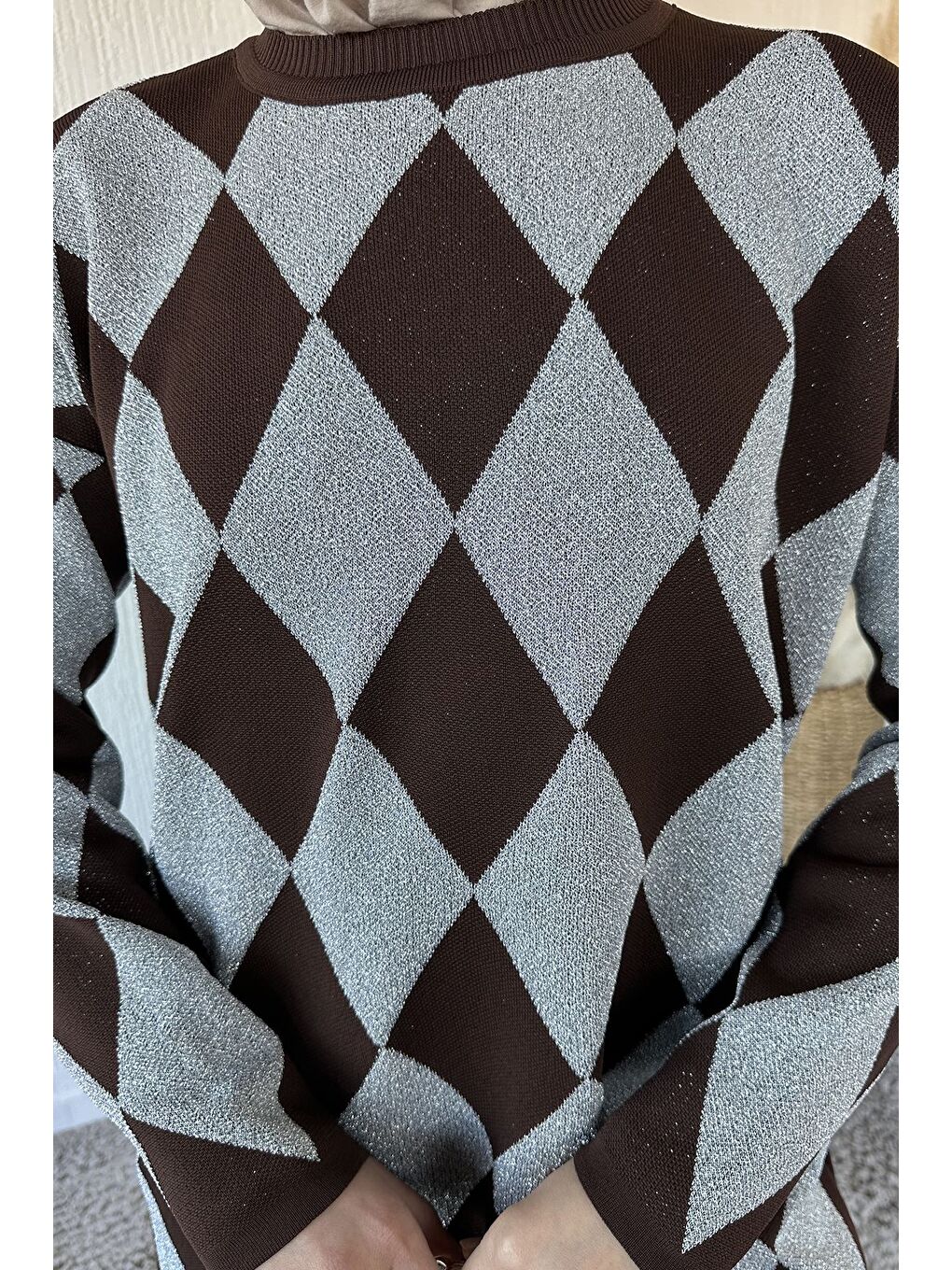 Kahverengi Desenli Simli Tesettür Triko Tunik-7