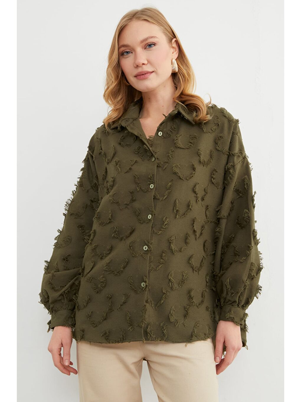 Haki Püskül Detaylı Keten Görünümlü Salaş Gömlek-1