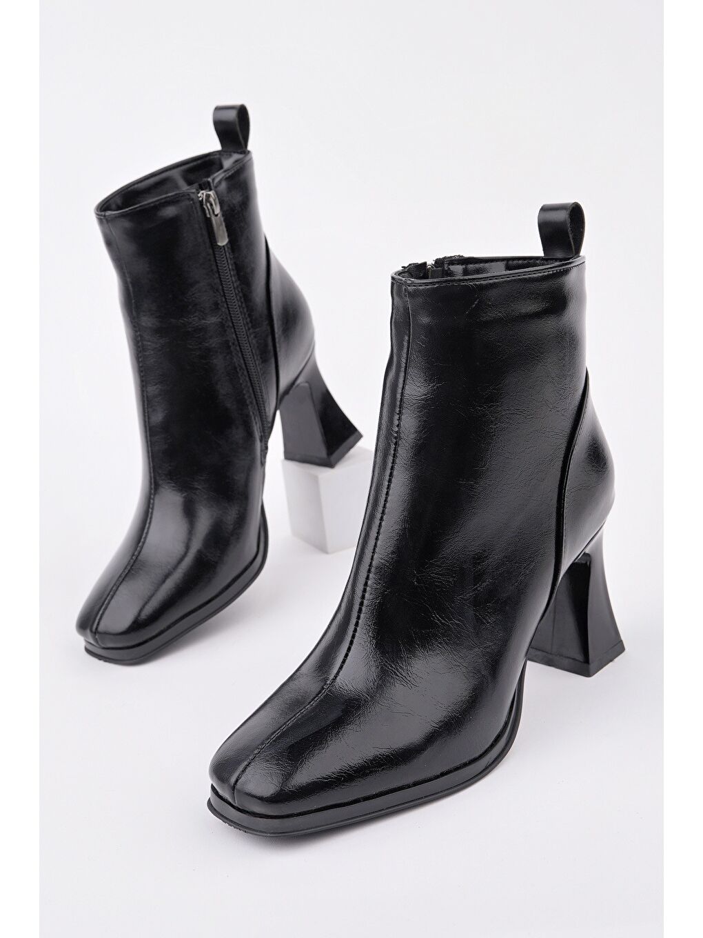 Siyah CELİNA Küt Burun Fermuarlı Topuklu Kadın Bot-2