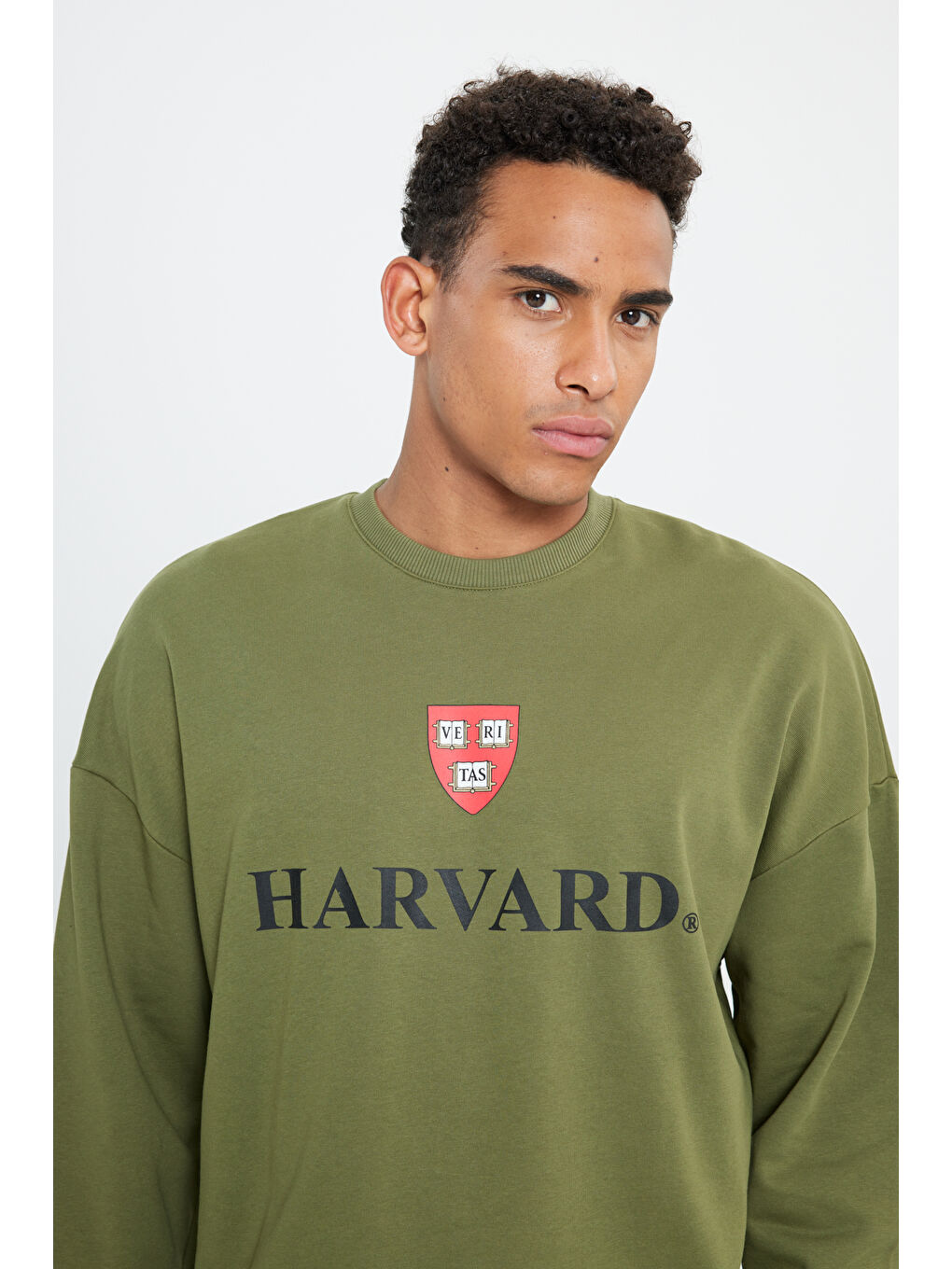 Erkek Haki Oversize Fit Bol Kesim Harvard Lisanslı 3 İplik Pamuklu Bisiklet Yaka Sweatshirt-3