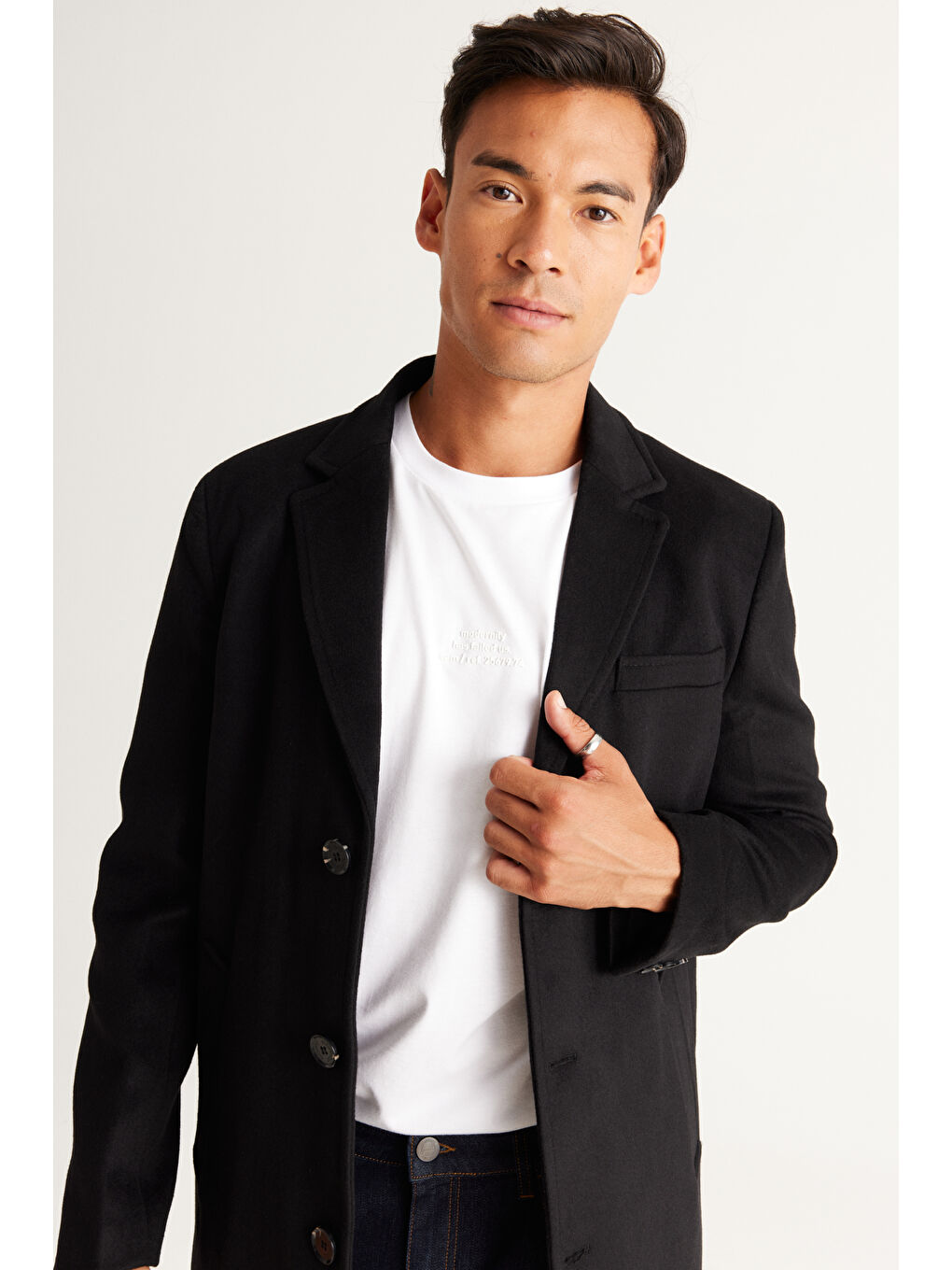 Erkek Siyah Standart Fit Normal Kesim Mono Yaka Yünlü Palto-2