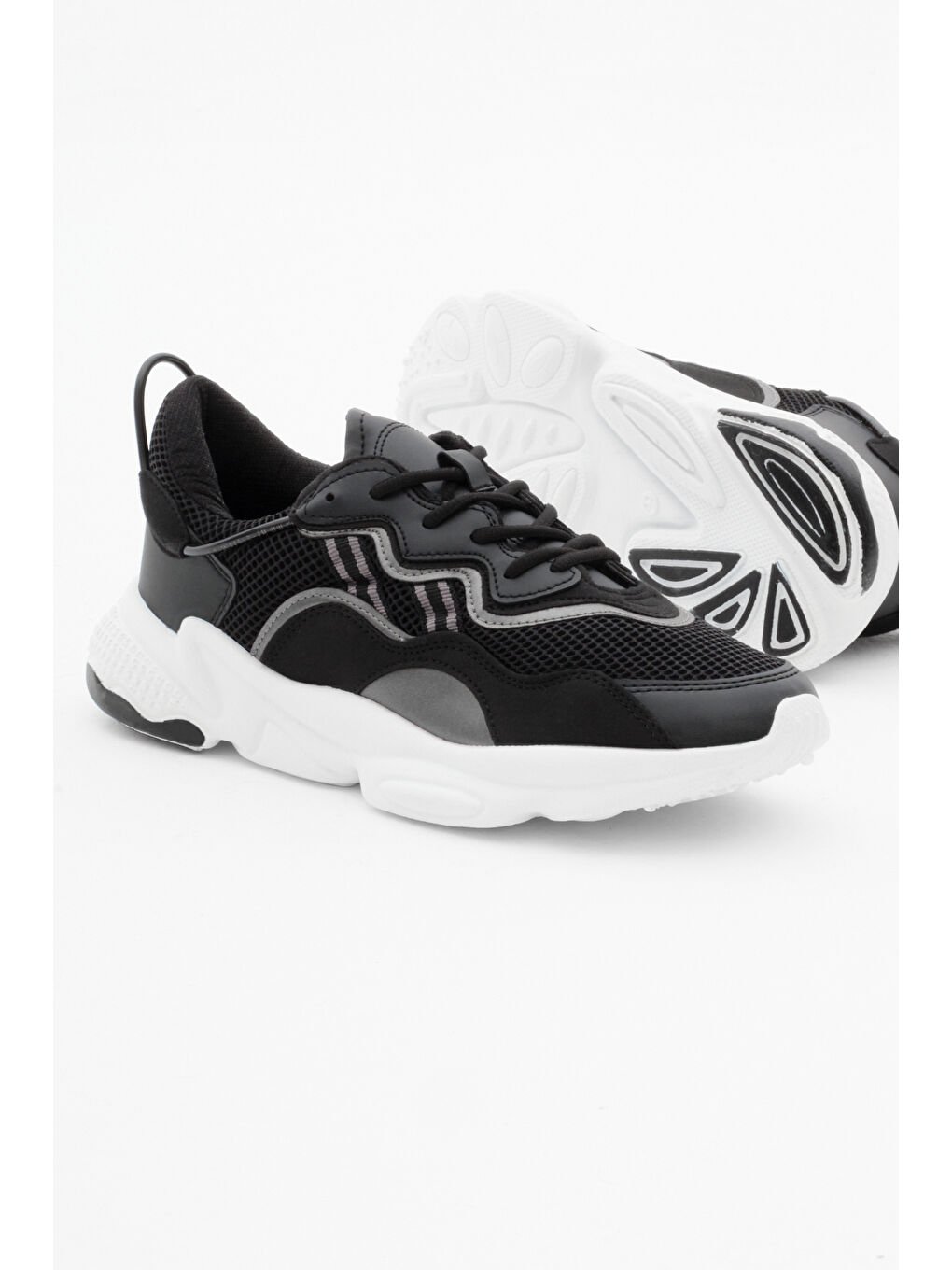 Unisex Siyah Beyaz Rahat Kalıp Yüksek Taban Şeritli Bağcıklı Spor Ayakkabı-3