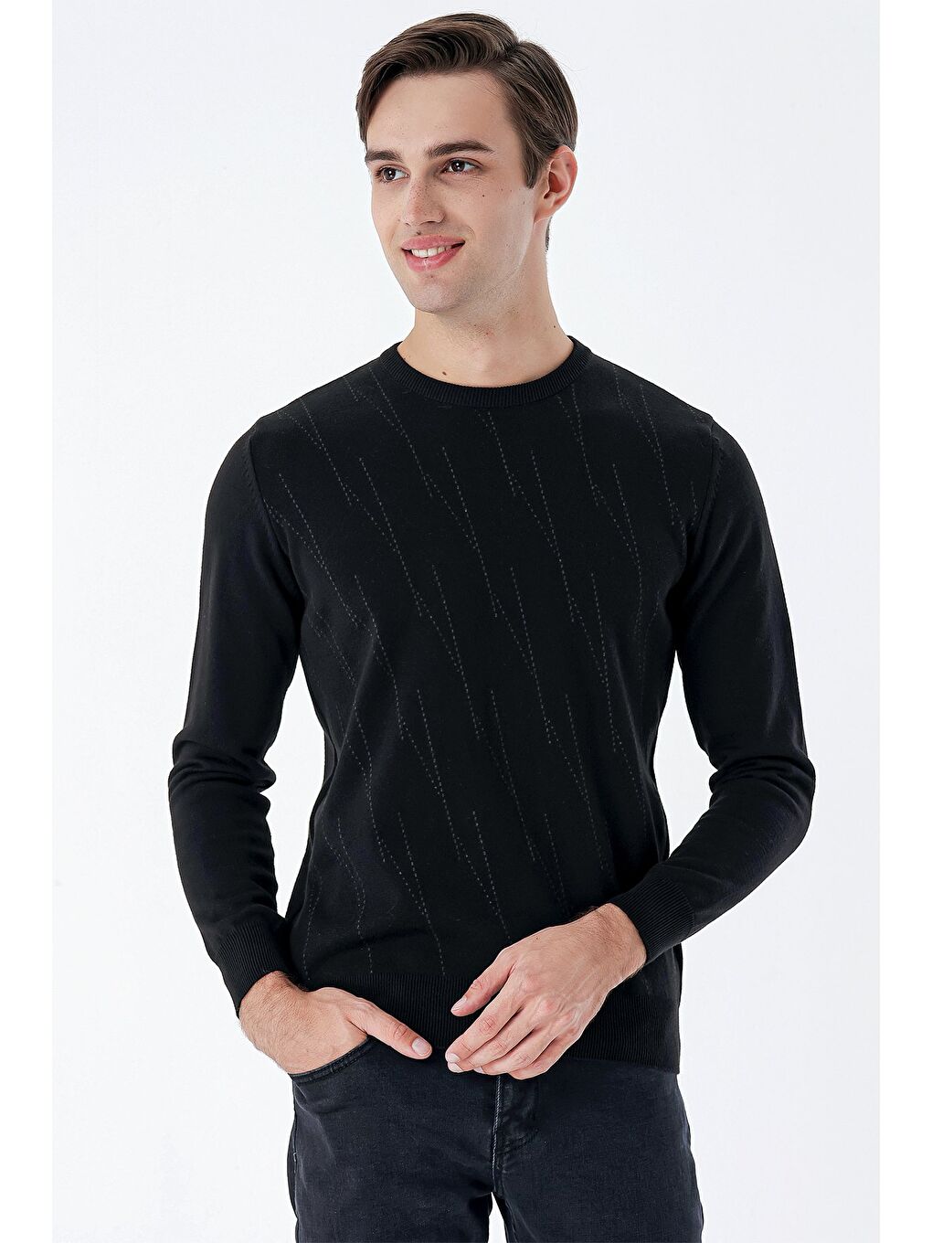 Siyah Uzun Kollu Desenli Örme Bisiklet Yaka Pamuklu Klasik Comfort Fit Triko 1012235150