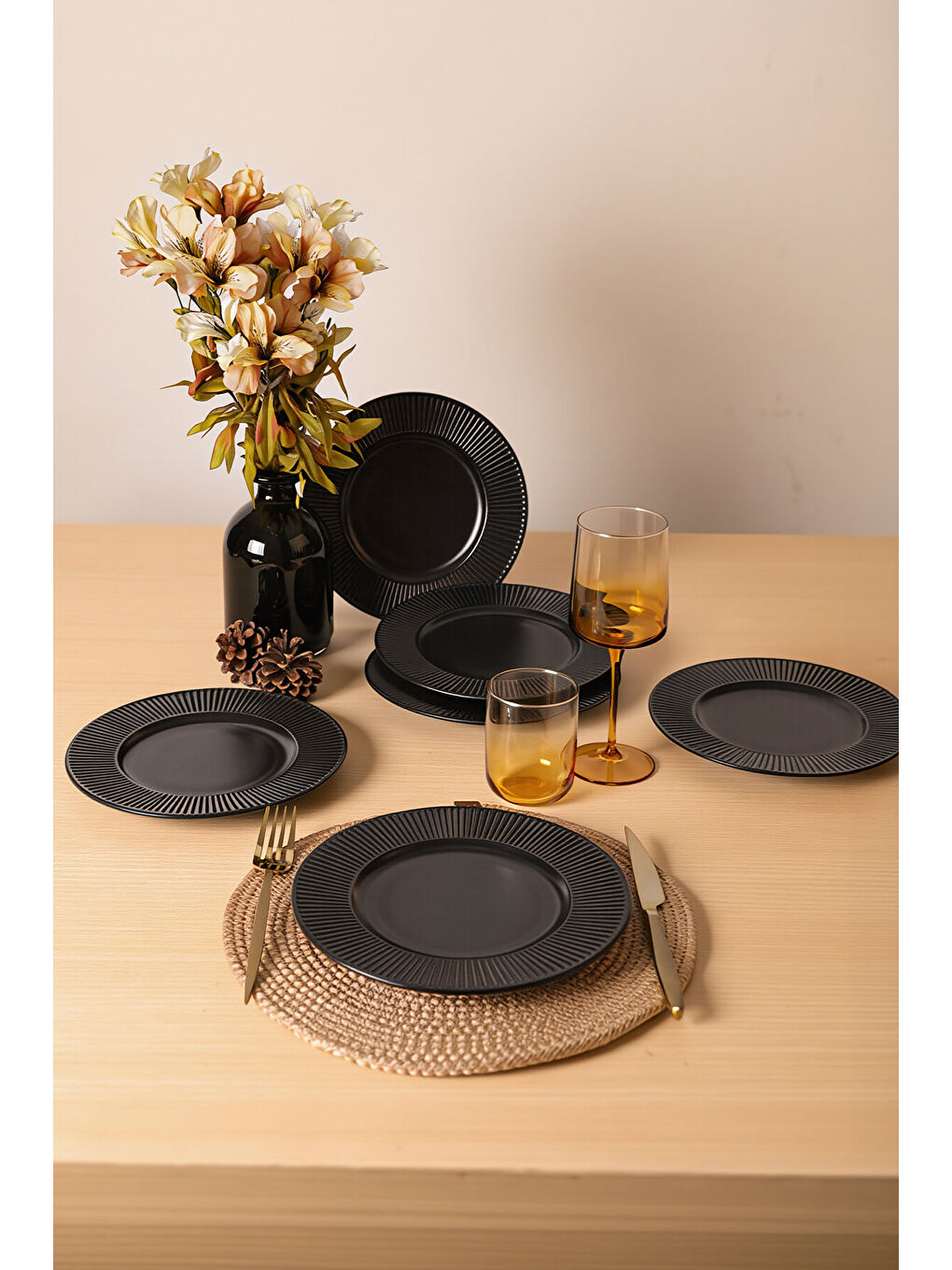 Mat Siyah Myra Pasta Tabağı 22 Cm 6 Adet-3