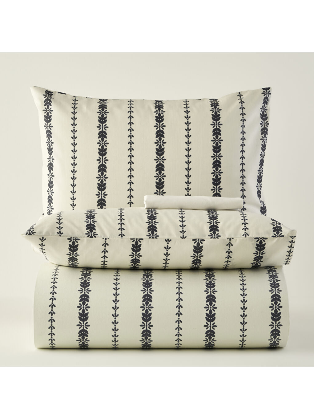 Olwen Pamuklu Çift Kişilik Nevresim Takımı Beyaz-Siyah (200x220 cm)-5