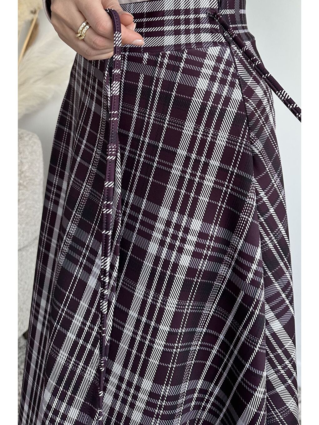 Mürdüm Ekose Desenli Bel Bağlamalı Kiloş Scuba Tesettür Etek-7