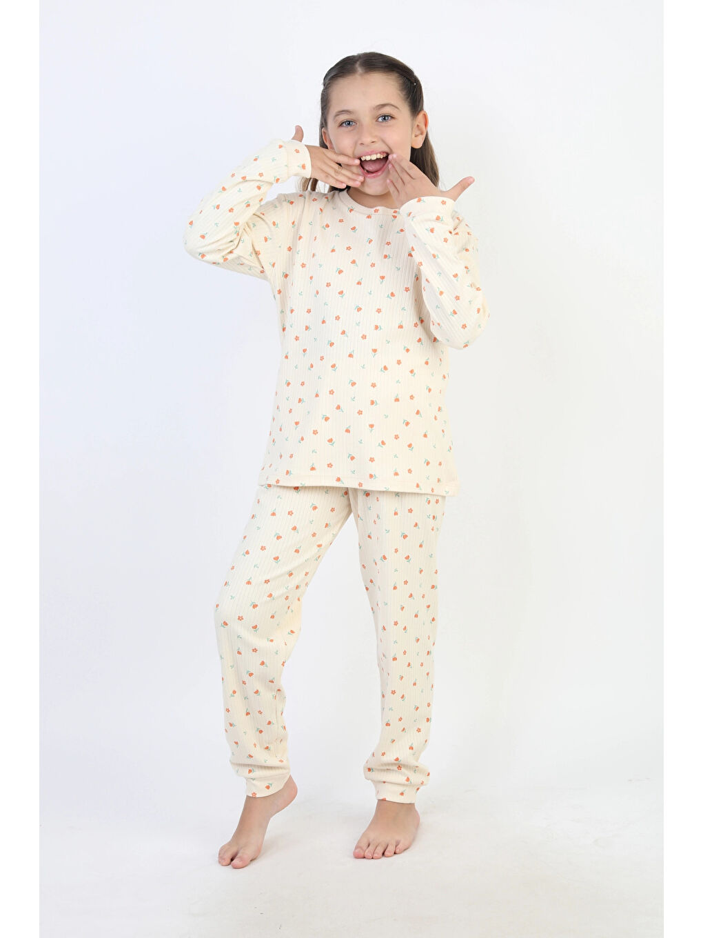 Turuncu Desenli Kız Çocuk Pijama Takımı 51240-3