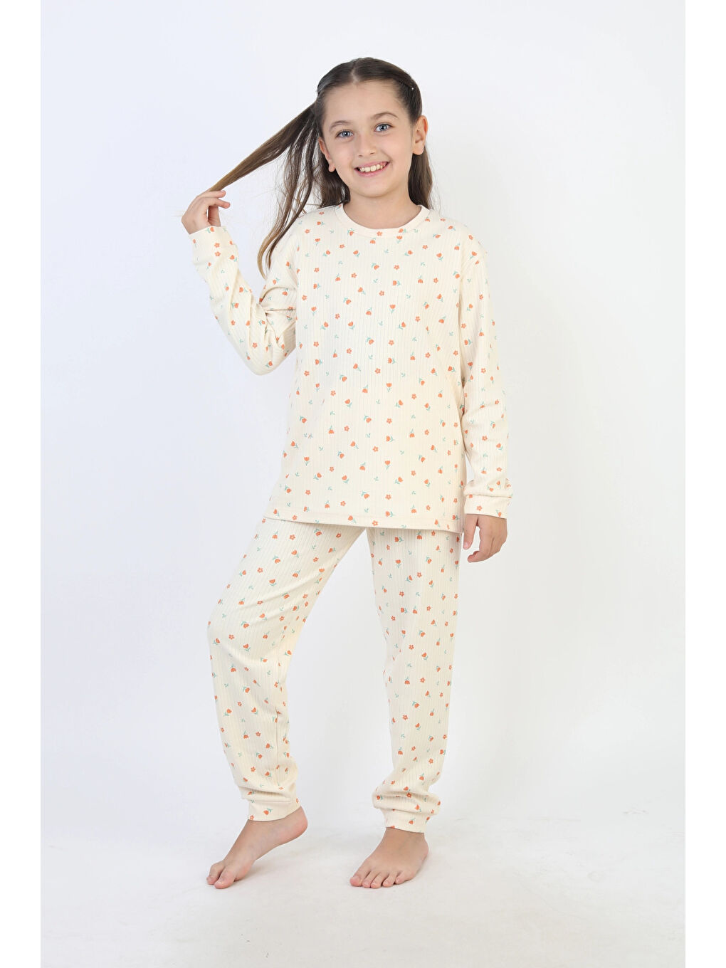 Turuncu Desenli Kız Çocuk Pijama Takımı 51240-4