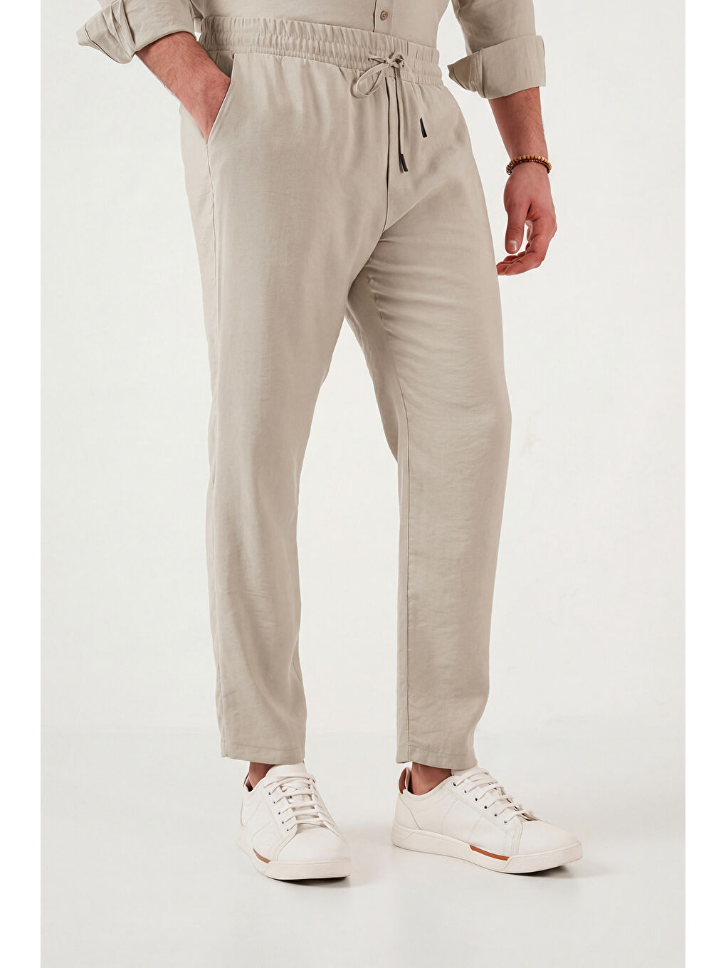 Bej Regular Fit Normal Bel Düz Paça Pantolon CF26S611639-2