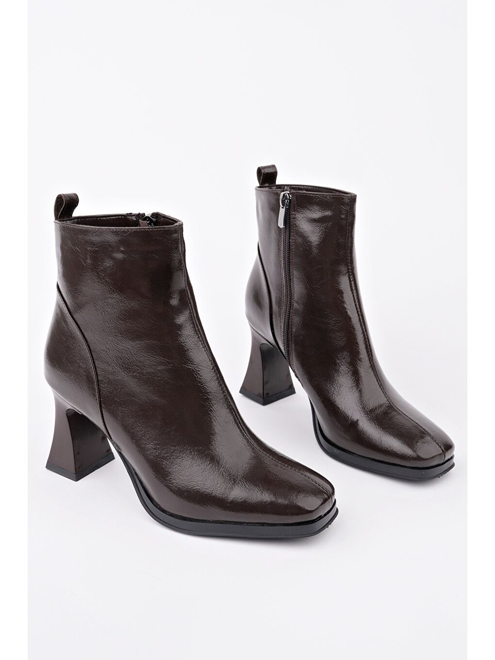 Kahverengi CELİNA Küt Burun Fermuarlı Topuklu Kadın Bot