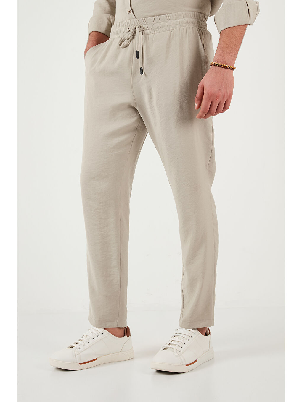 Bej Regular Fit Normal Bel Düz Paça Pantolon CF26S611639-3