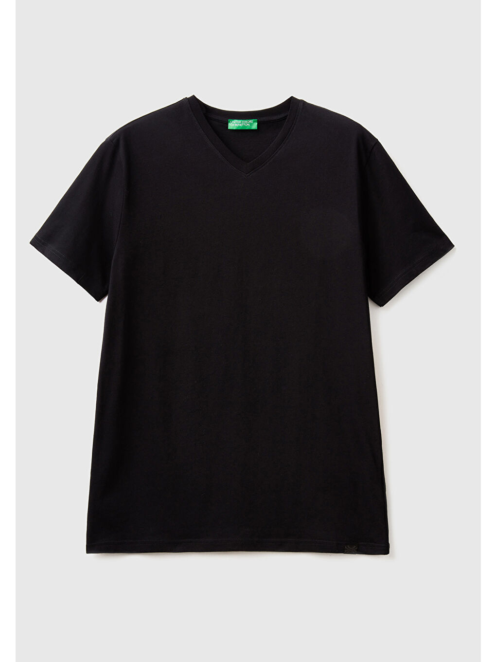 United Colors Of Benetton Erkek Siyah  100 Pamuk V Yaka Basic T Shirt - 1