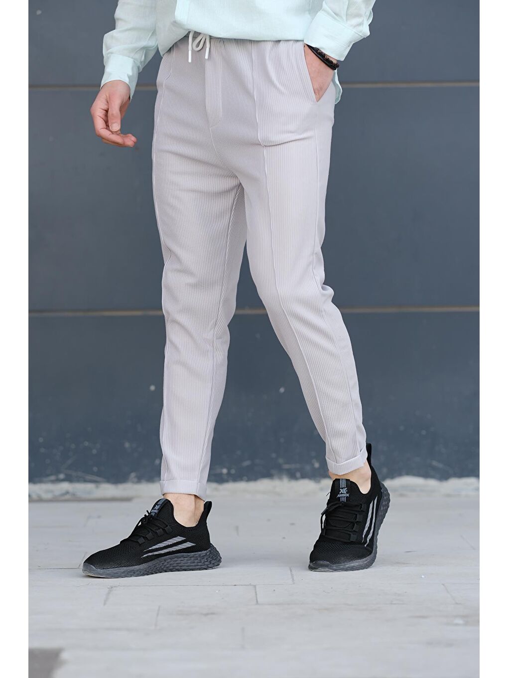 Gri Devaux Önü Dikiş Detaylı Slim Fit Duble Paça Erkek Eşofman Altı