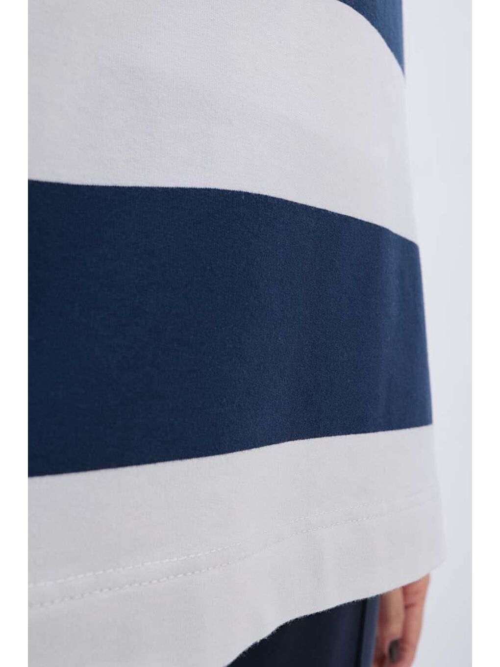 İndigo-Taş-Çizgili Sweatshirt-4