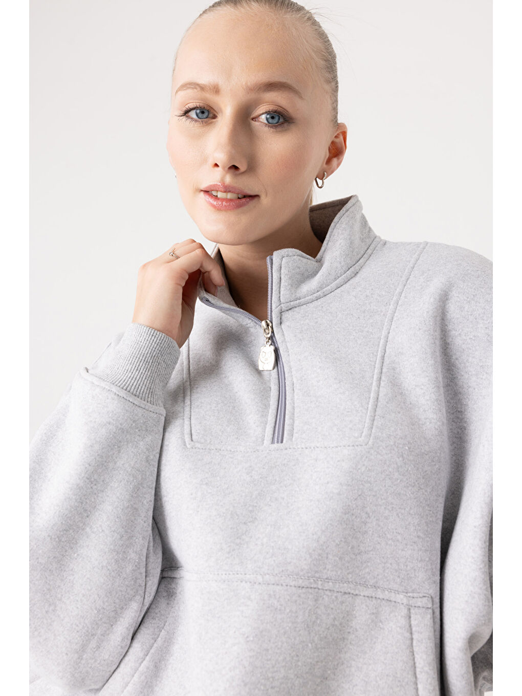Kadın Gri Fermuarlı Oversize Sweatshirt-3