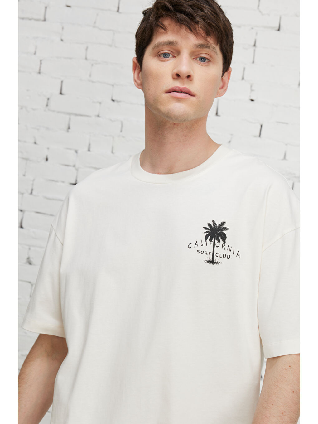 Erkek Ekru Oversize Bisiklet Yaka %100 Pamuk Baskılı Tişört-1