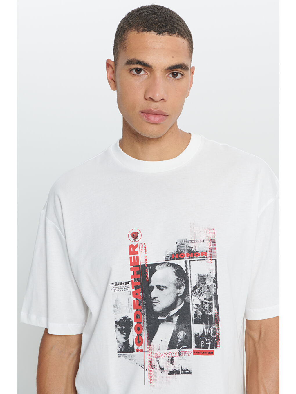 Erkek Beyaz The Godfather Lisanslı Loose Fit Bol Kesim %100 Pamuk Bisiklet Yaka Baskılı Tişört-3