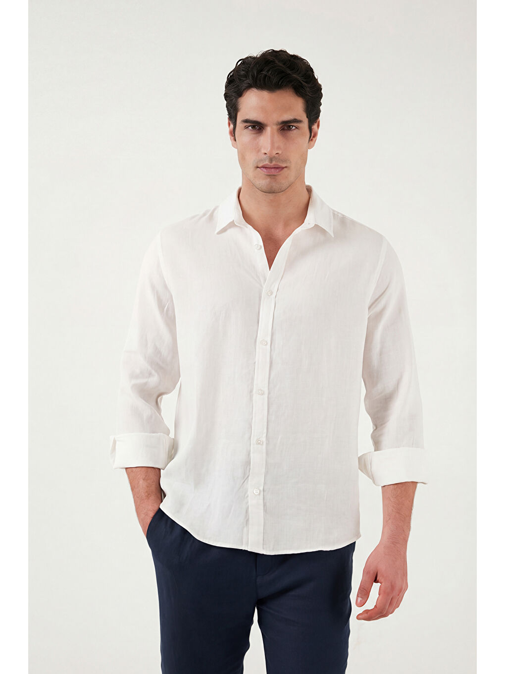 Beyaz Pamuklu Regular Fit Klasik Yaka Uzun Kollu % 100 Keten Gömlek CF26S1210000-4