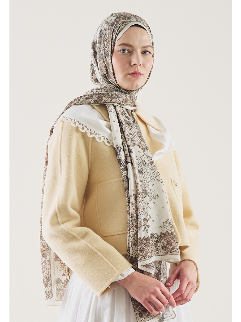 Floral Lace Desen Rami Şal Bej