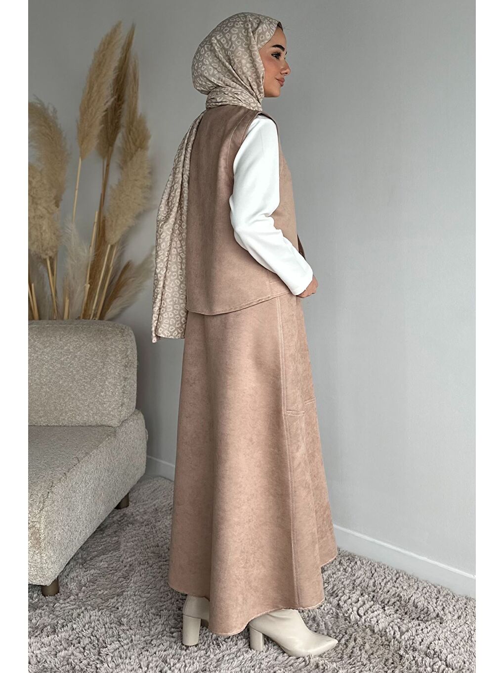 Bej Bisiklet Yaka Body Süet Yelek Etek Tesettür Üçlü Takım-6