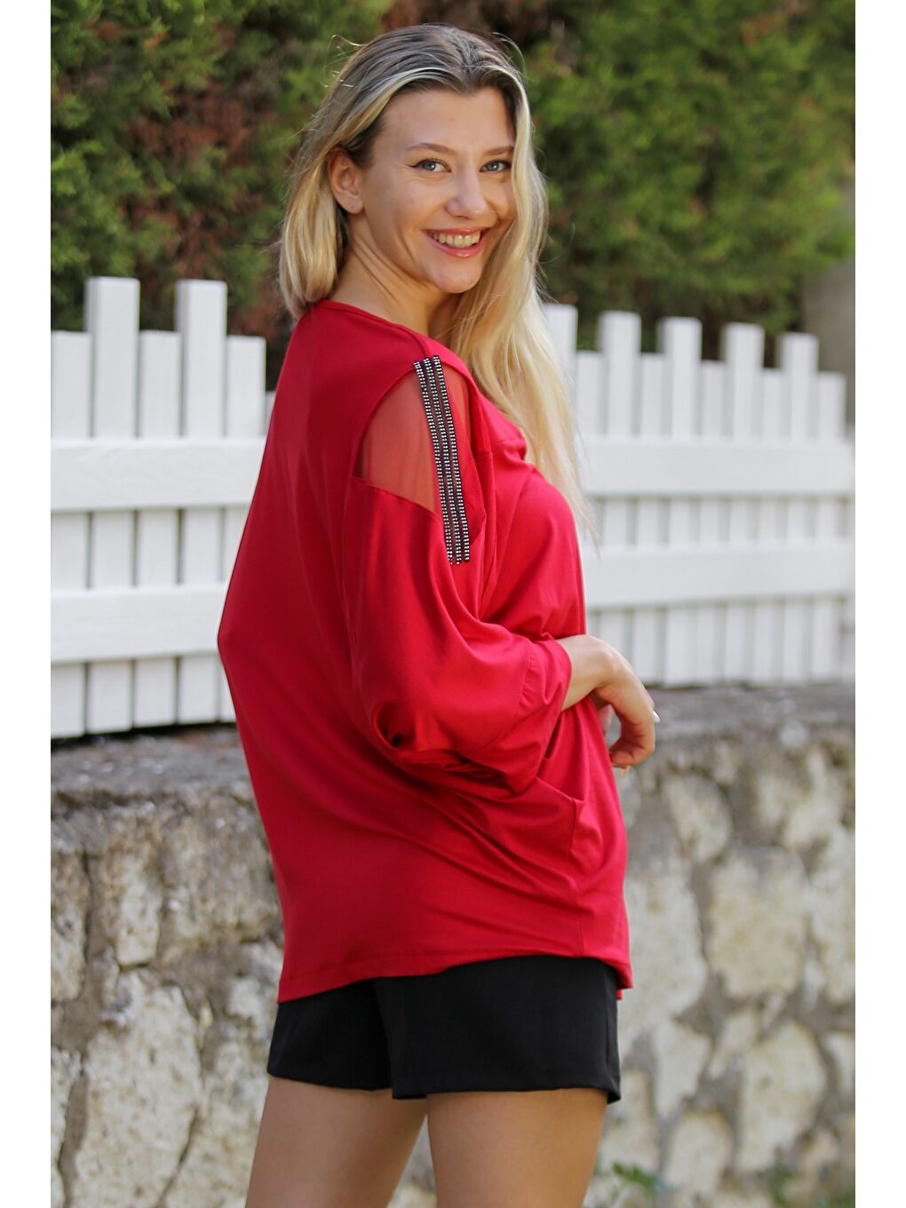 Kırmızı Havuz Yaka Yarasa Kol Tüllü Taşlı Şeritli Örme Casual Bluz-7