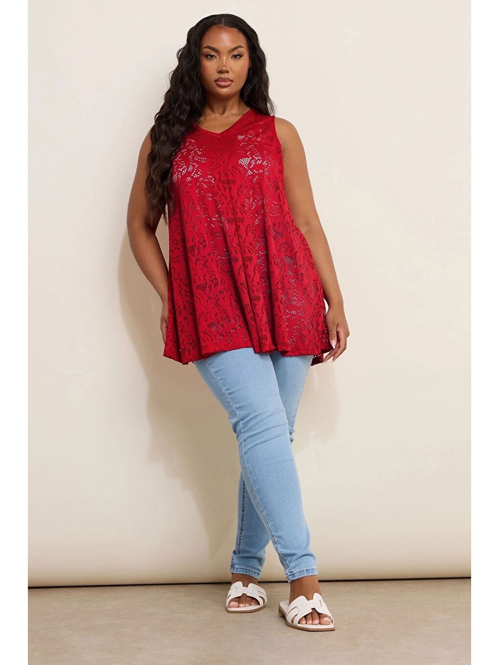 Kırmızı Büyük Beden V Yaka Sıfır Kol Astarsız Dantel T-shirt 304104-1