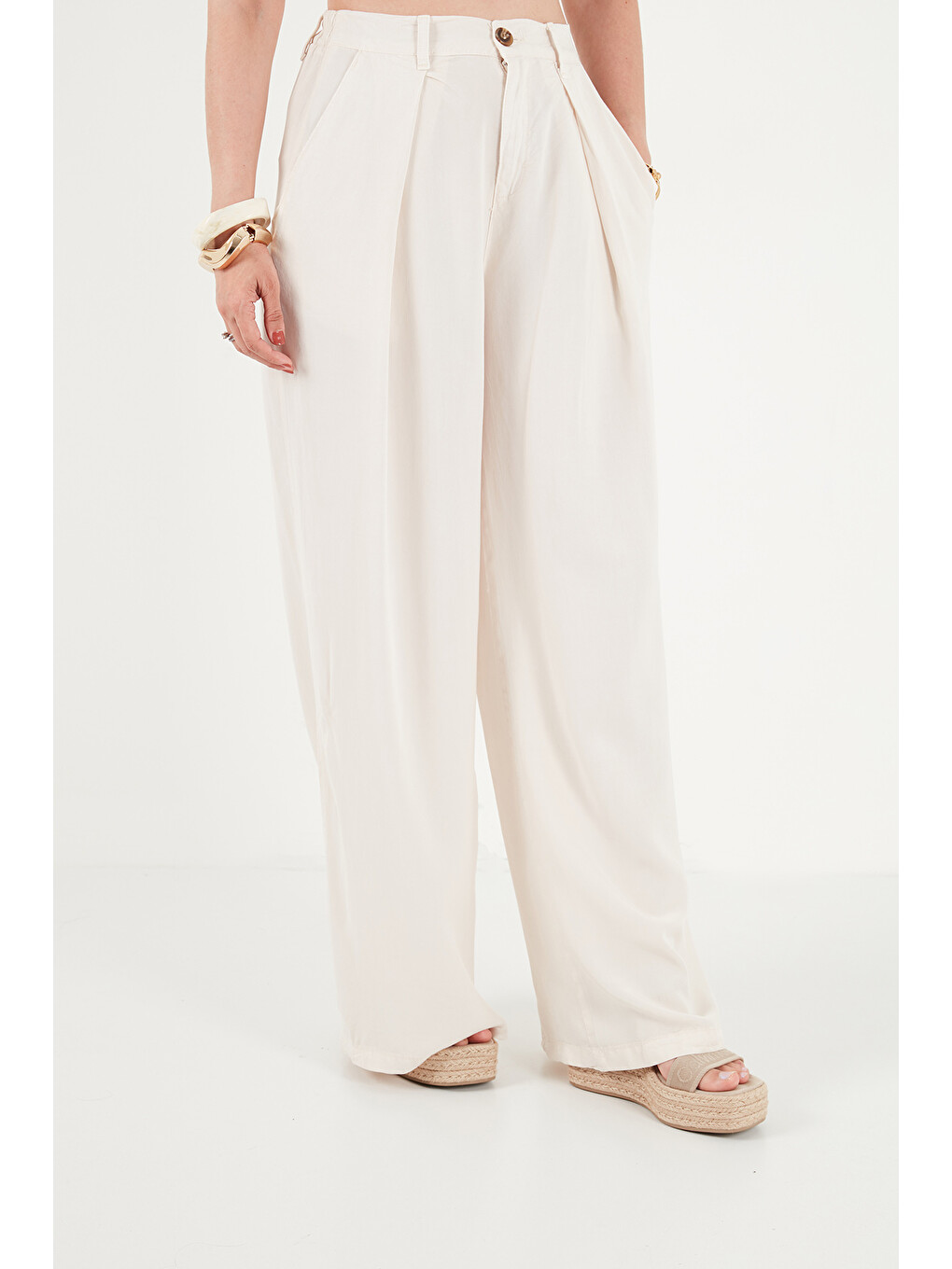 Bej Relaxed Fit Yüksek Bel Geniş Paça Pantolon 668YP5515-3