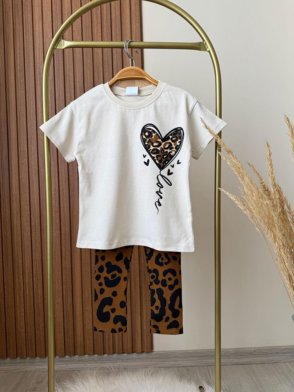 Karışık Kız Çocuk Pamuklu Ekru Leopar Desenli Tişört Ve Tayt Takımı-2