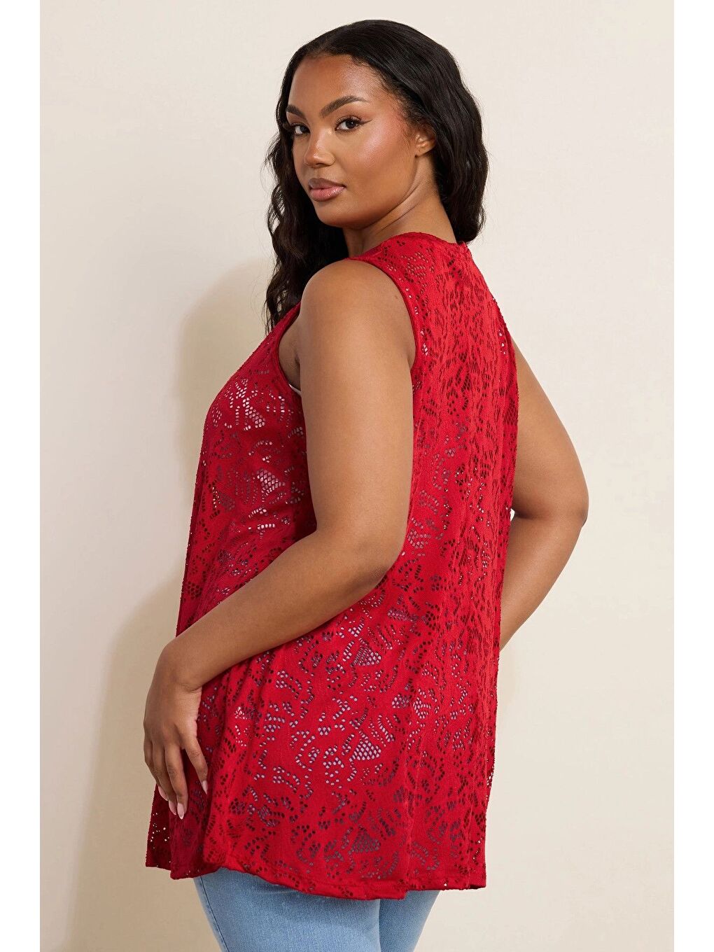 Kırmızı Büyük Beden V Yaka Sıfır Kol Astarsız Dantel T-shirt 304104-4