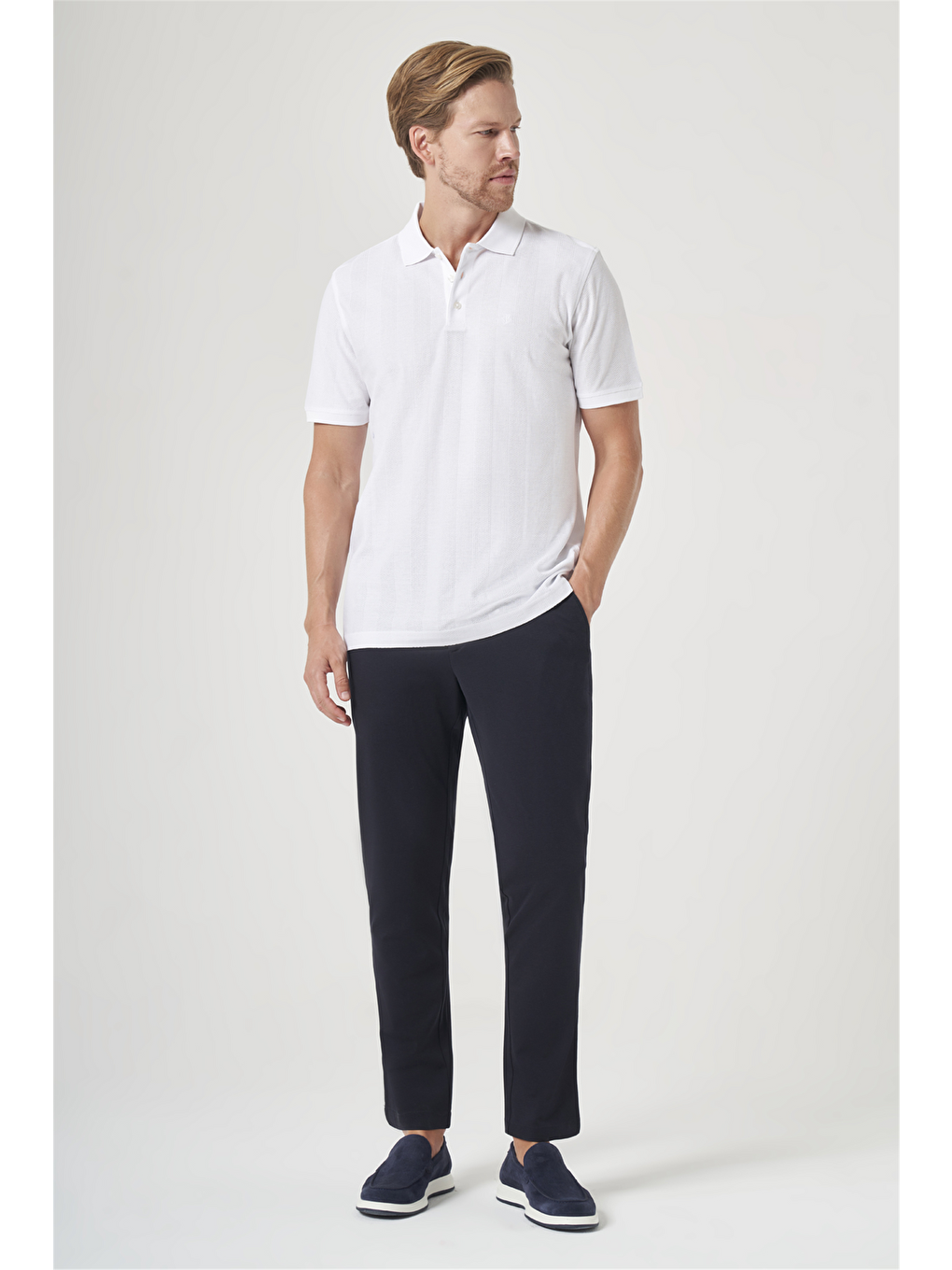 Beyaz Polo Yaka Kısa Kol Cepsiz Comfort Fit %100 Pamuk Tişört 1011260162-1