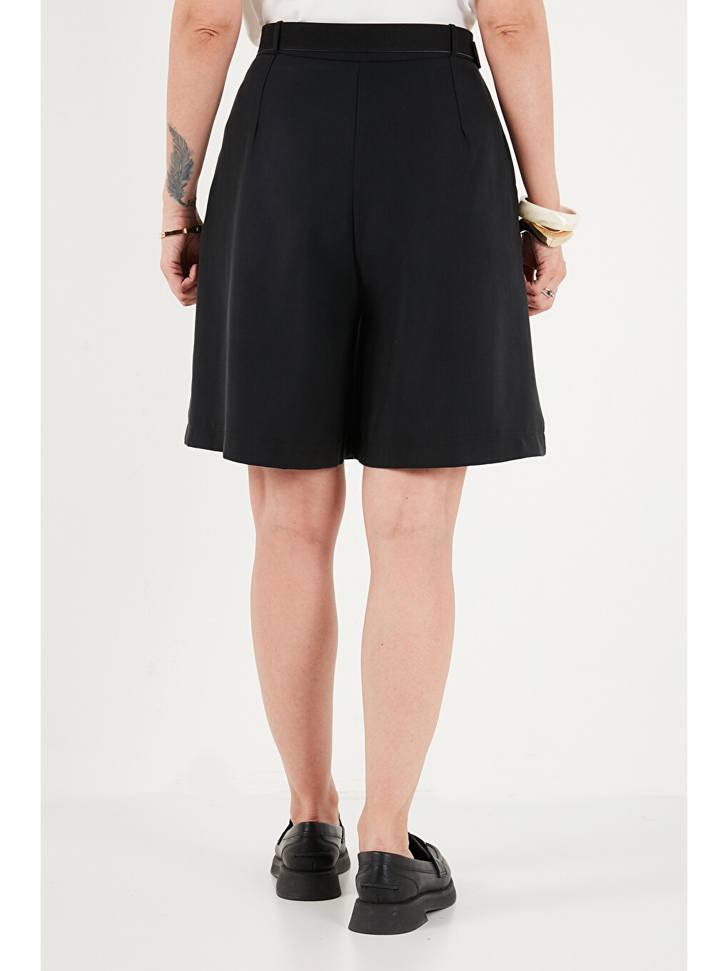 Siyah Kemerli Yüksek Bel Relaxed Fit Bermuda Short 145m39764-5
