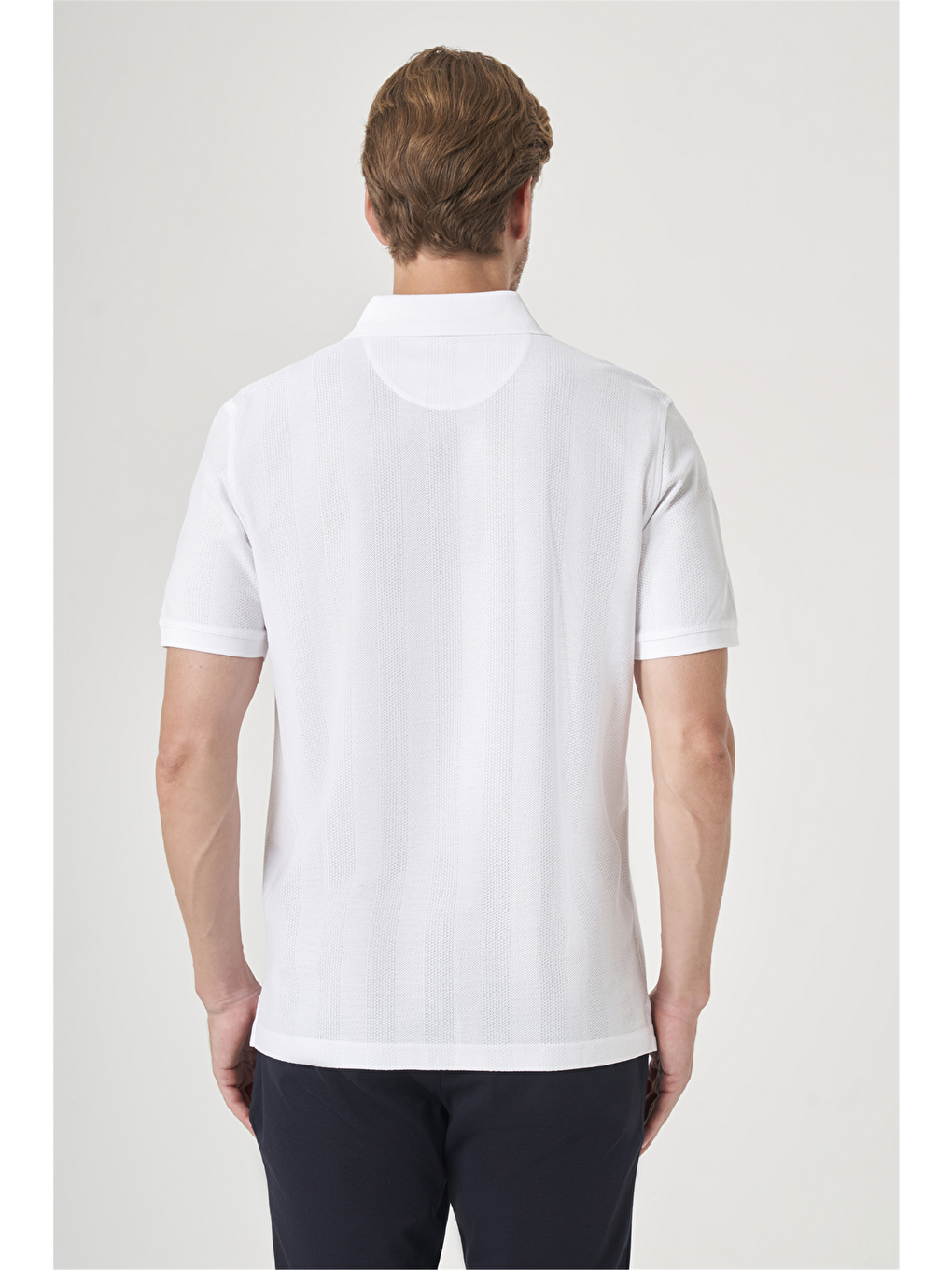 Beyaz Polo Yaka Kısa Kol Cepsiz Comfort Fit %100 Pamuk Tişört 1011260162-4