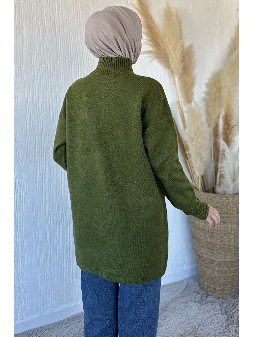 Haki Gülseli Boğazlı Tesettür Triko Tunik-5