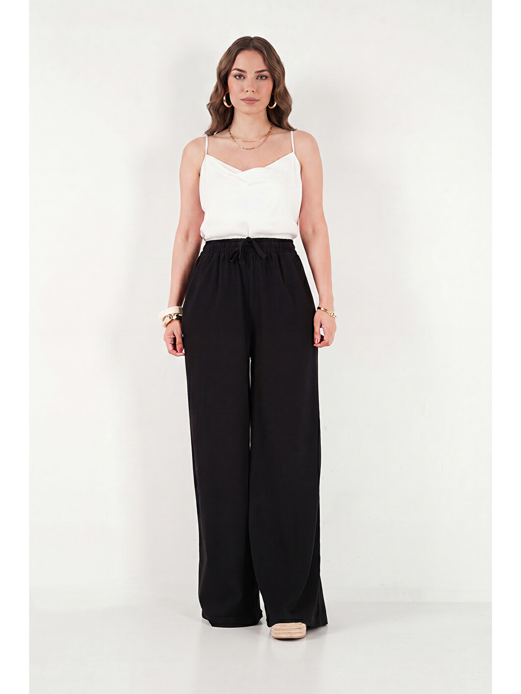 Siyah Pamuklu Relaxed Fit Yüksek Bel Geniş Paça Pantolon 668yp5559-2