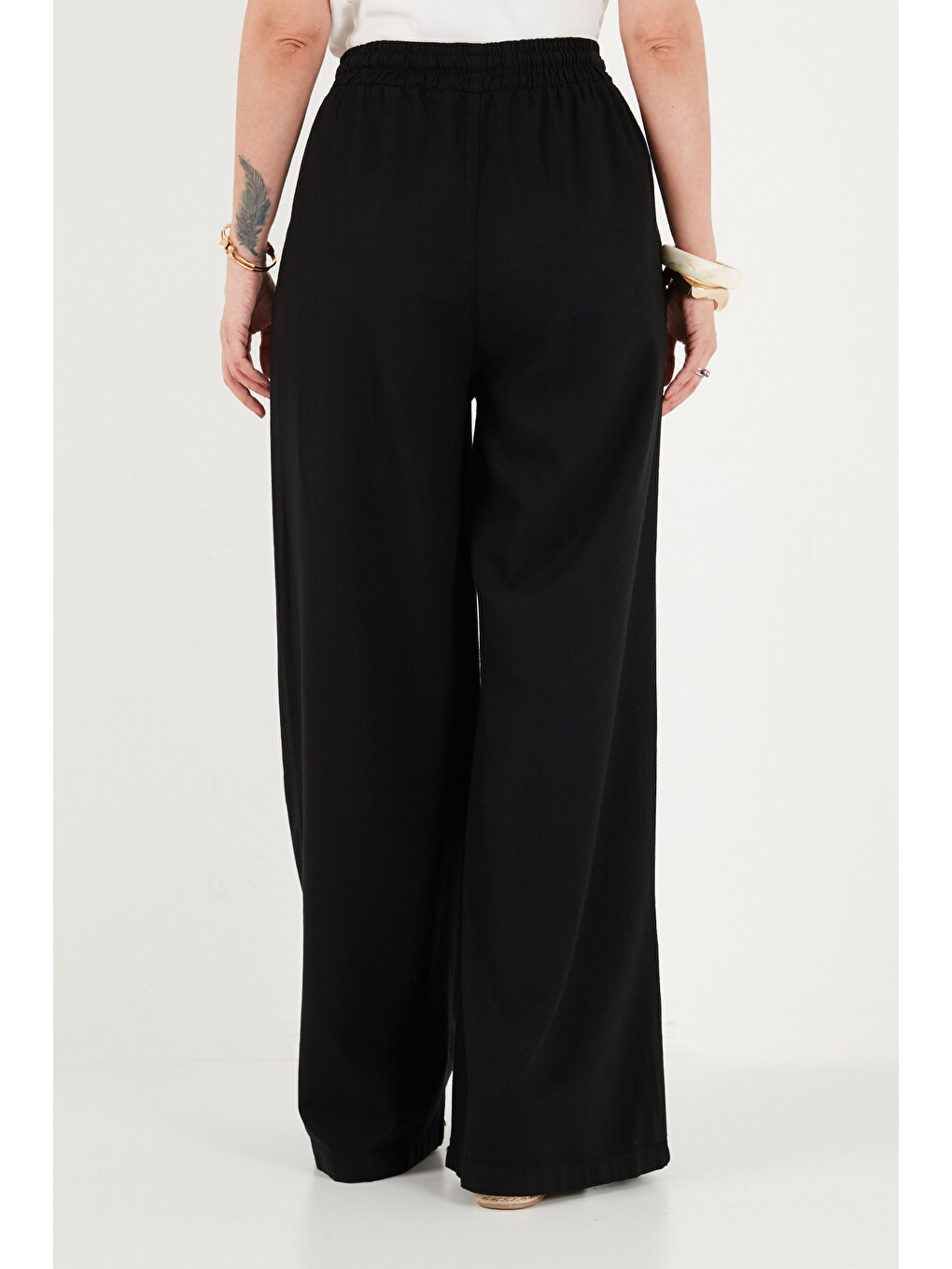 Siyah Pamuklu Relaxed Fit Yüksek Bel Geniş Paça Pantolon 668yp5559-5