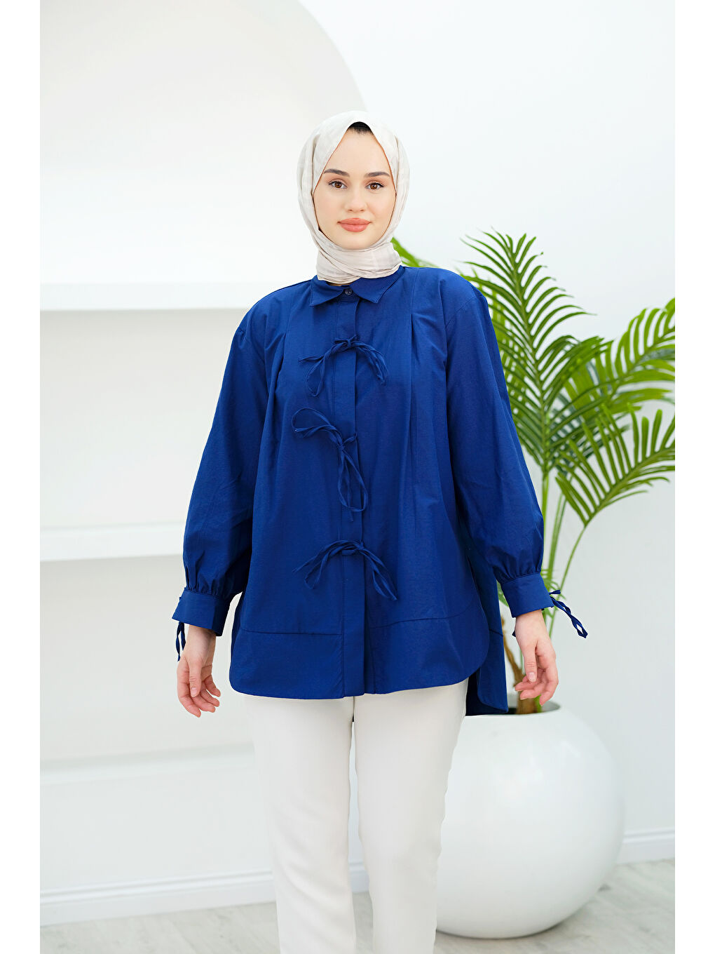 Locco Moda Ön Kurdele Detay Oval Kesim Gömlek Lacivert - 1