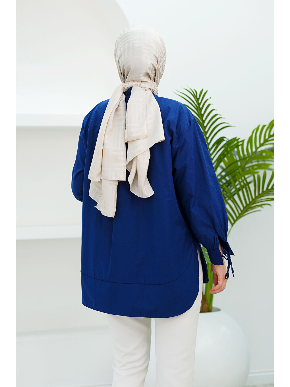 Locco Moda Ön Kurdele Detay Oval Kesim Gömlek Lacivert - 2