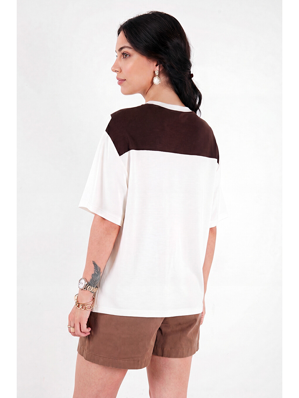 Kahverengi Rahat Kalıp Bisiklet Yaka Omuz Şal Detaylı T Shirt 5867044-6