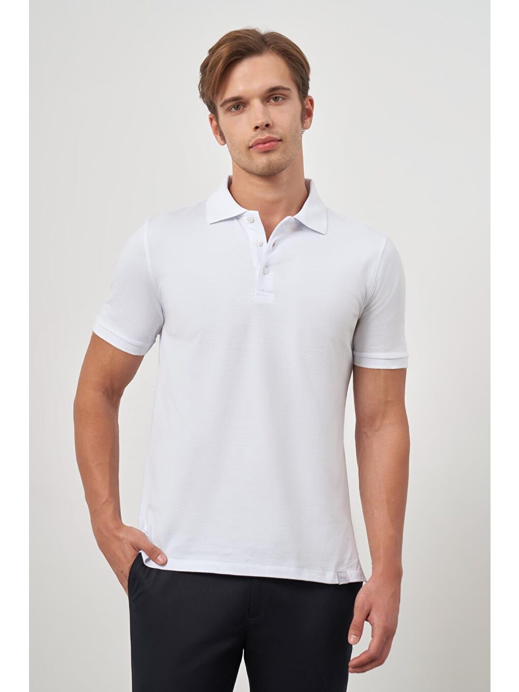 Beyaz Kısa Kol Düz Pike Polo Yaka Casual Slim Fit Tişört 1011240194-5