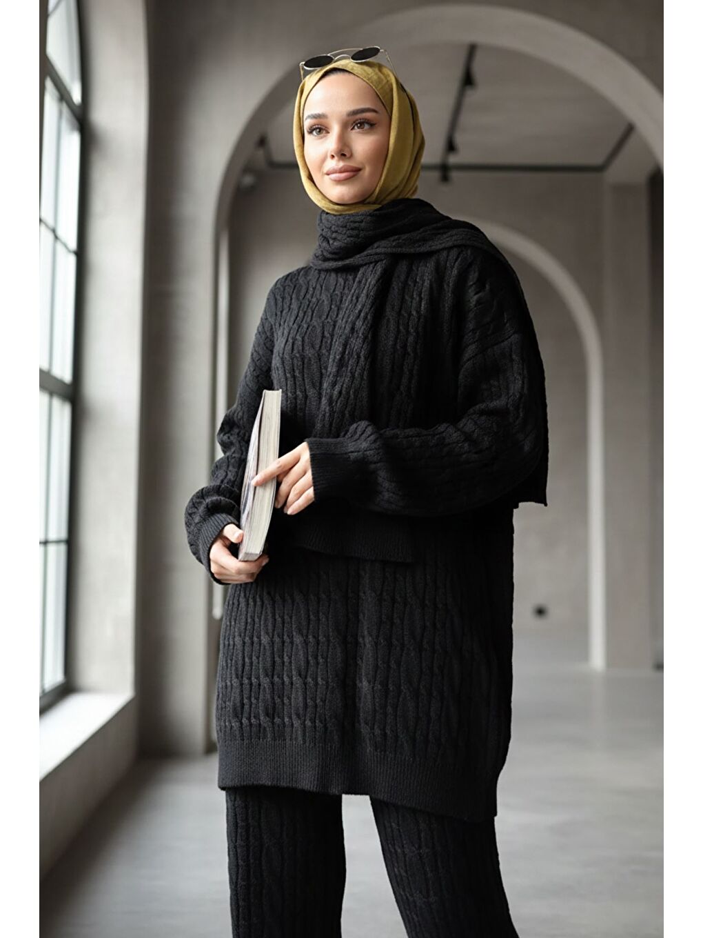 Siyah Saç Örgülü Atkılı Tunik Pantolon Tesettür Triko Üçlü Takım-7