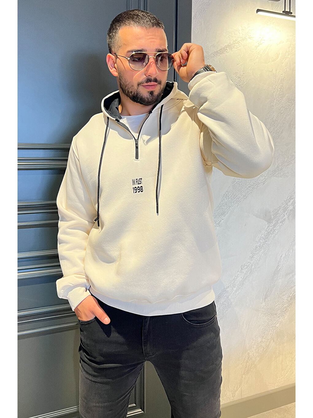 Mishar İtalia Ekru Erkek Kapüşonlu Yarım Fermuarlı Şardonlu Slim Fit Üç İplik Sweatshirt - 1