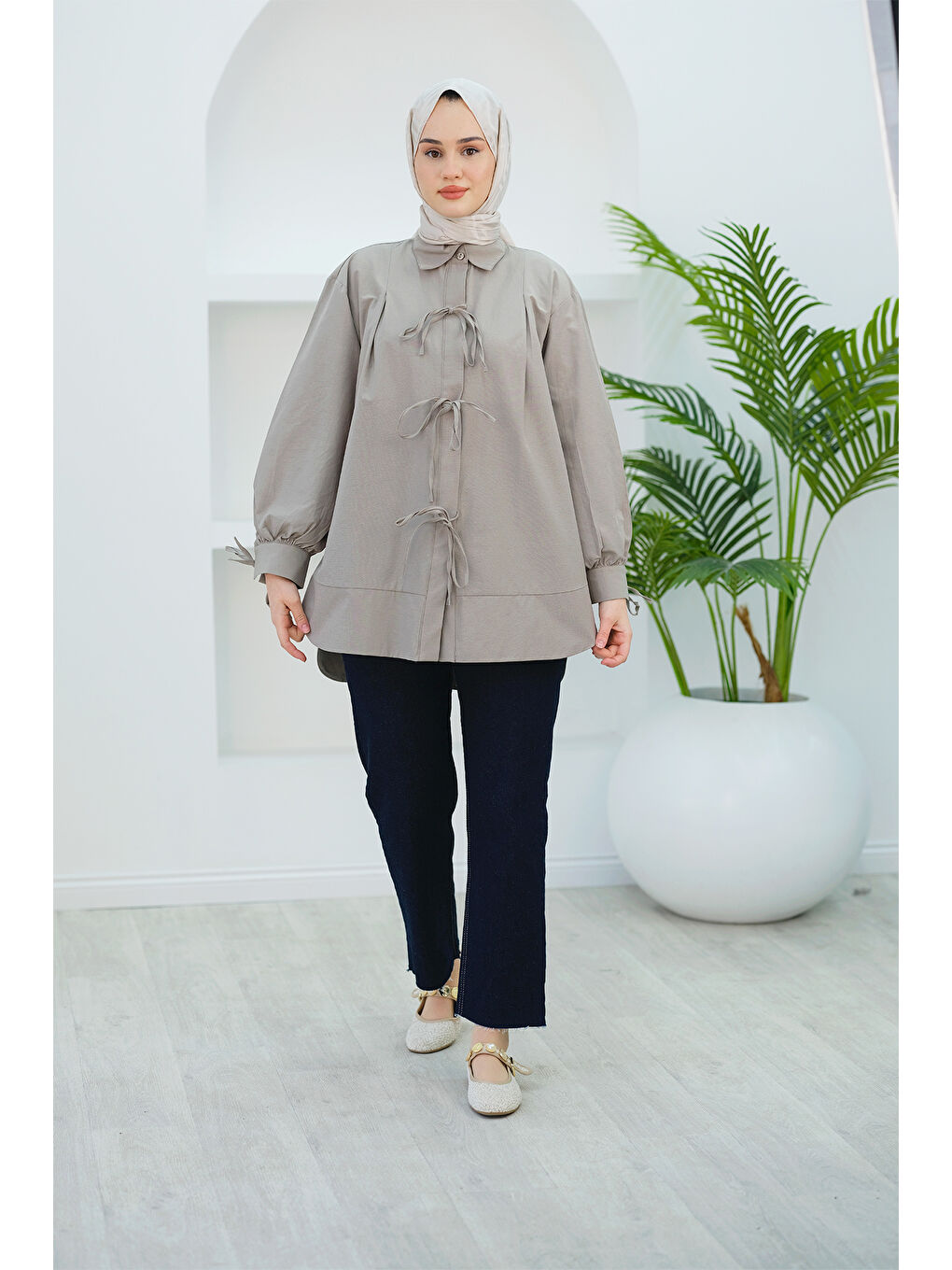 Ön Kurdele Detay Oval Kesim Gömlek Gri-2